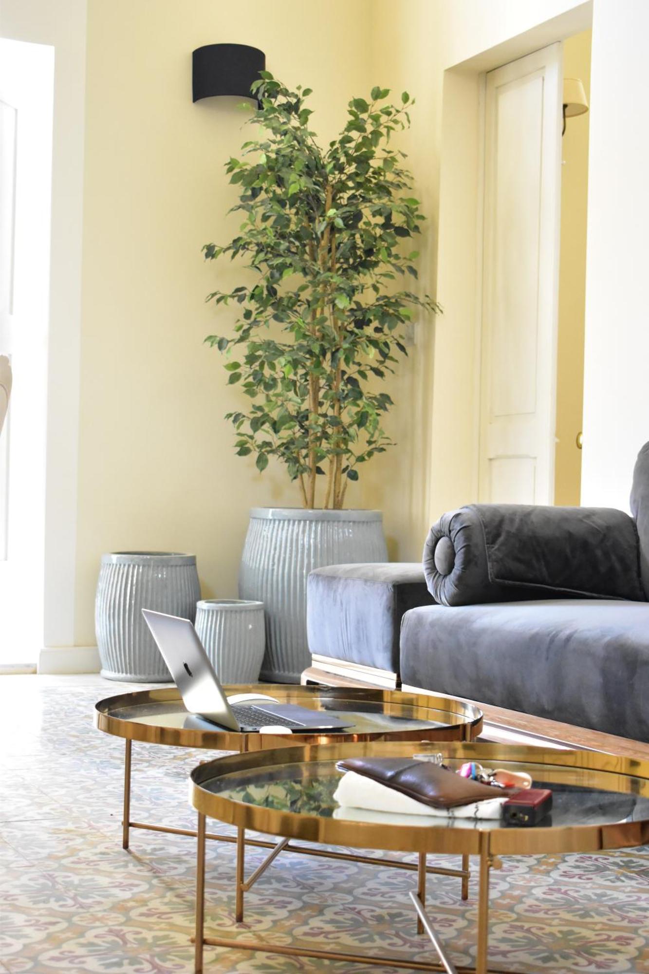 Grand Arcanum Apartment 2 - Comfortable And Elegant Сенглея Экстерьер фото